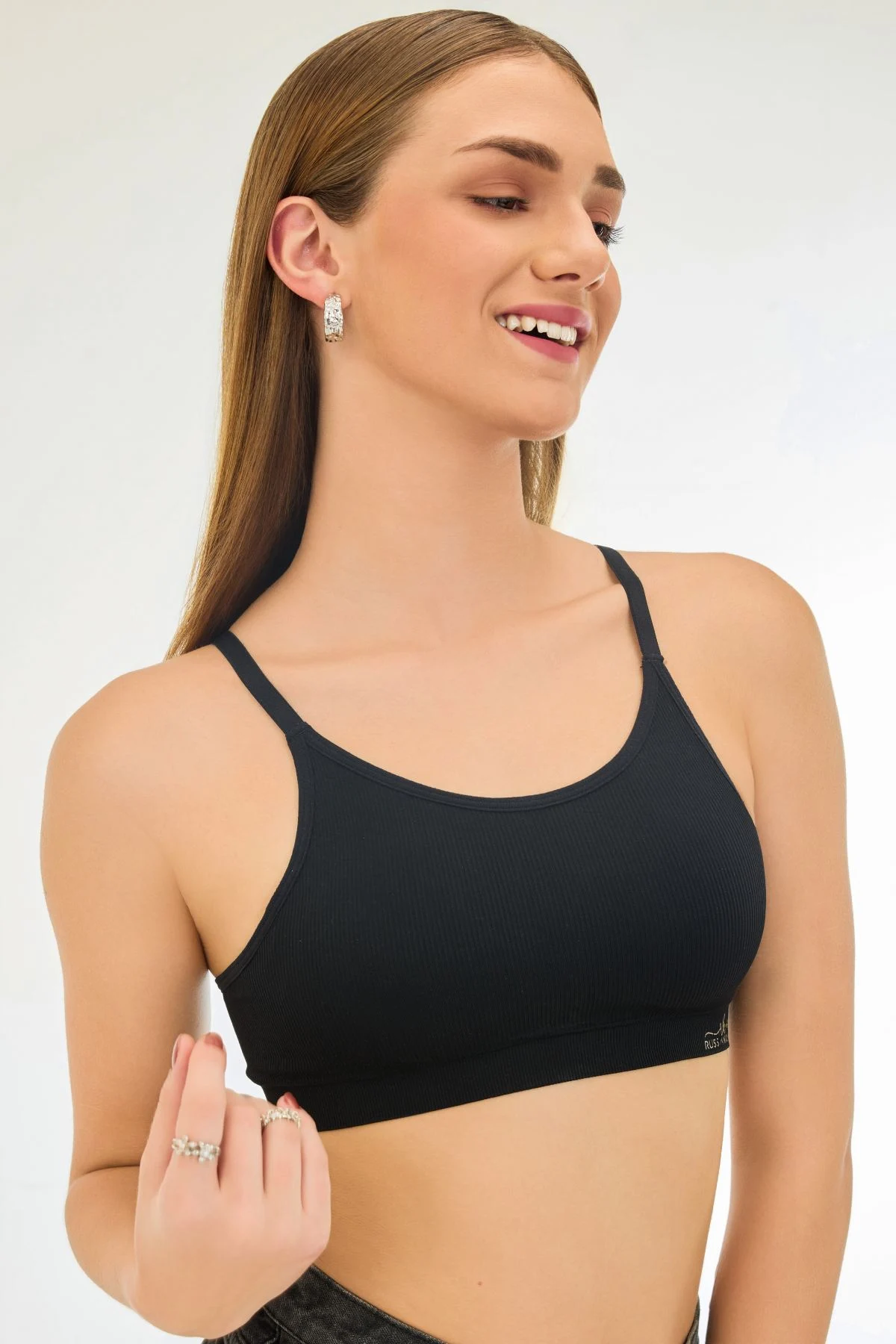 Buy Knitted Seamless Slip-On Ultra-Light Breathable Non-Bonded Underband Removable Pad Ribbed Bra