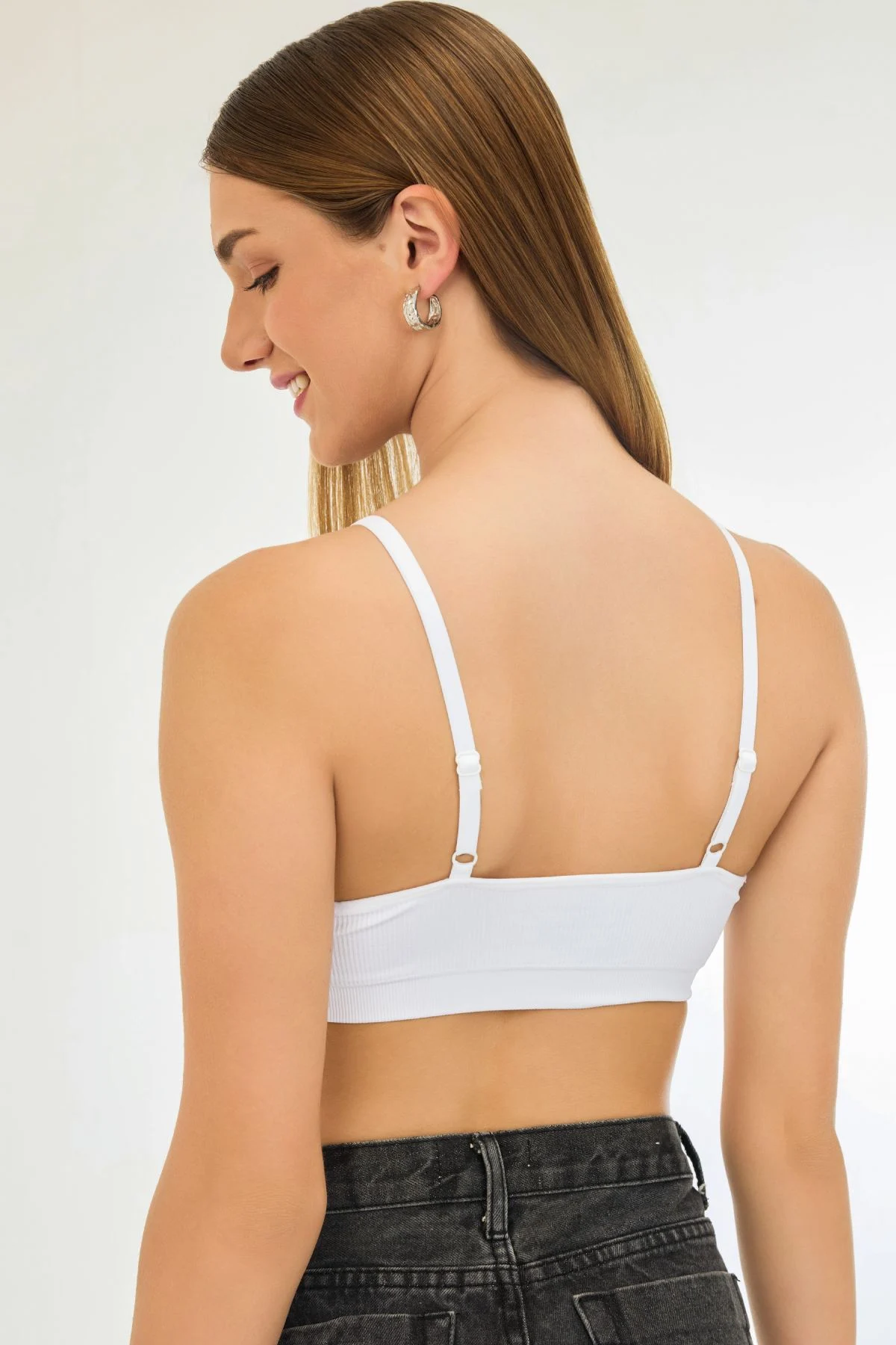 Buy Knitted Seamless Slip-On Ultra-Light Breathable Non-Bonded Underband Removable Pad Ribbed Bra