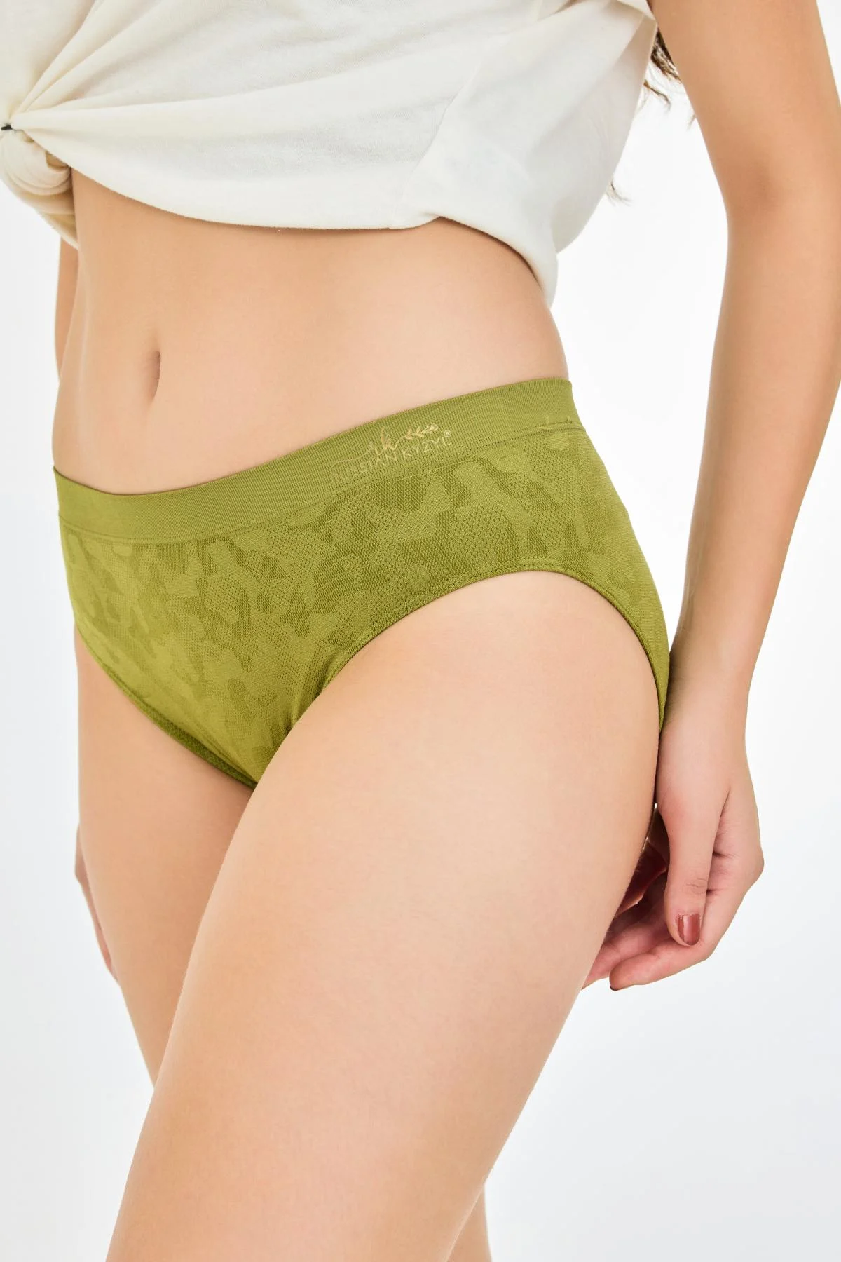 Buy Knitted Seamless Mid-Rise Invisible Waistband Ultra-Light 4-Way Stretch Luxe Panty 2 Pack